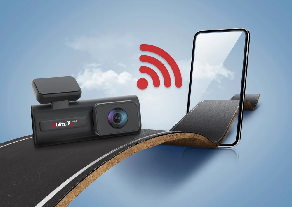 XBLITZ CAR CAMERA X4 WI-FI