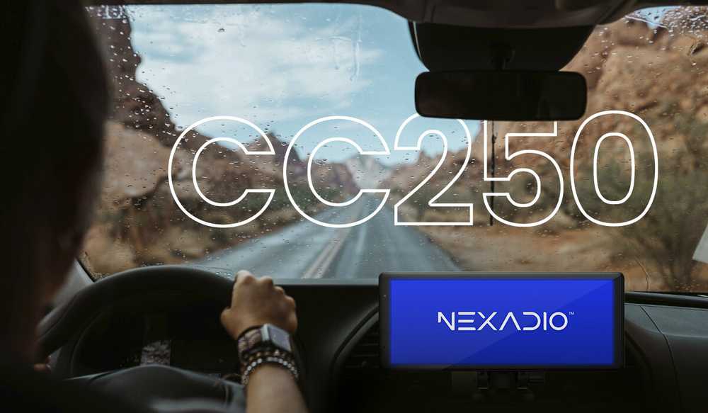 Automagnetola Car play Nexadio CC250 su registratoriumi