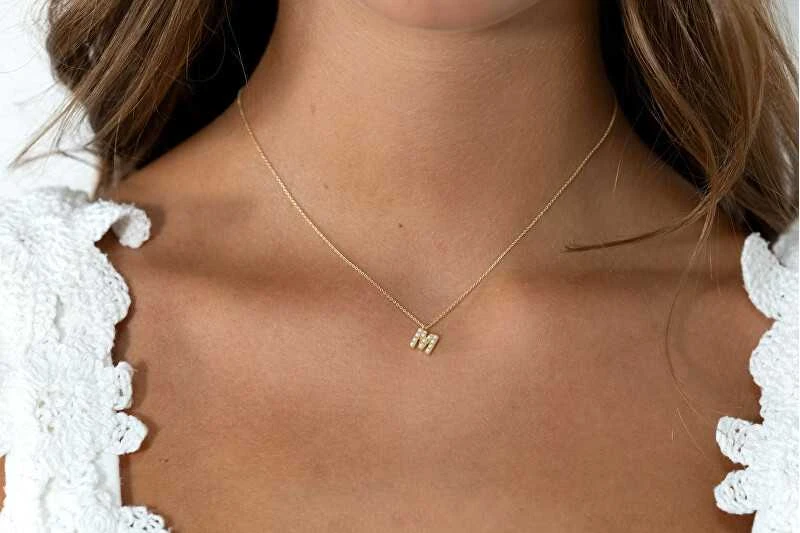 Alisia Auksu padengtas vėrinys su Swarovski perlais "M" AL4258.01.913
