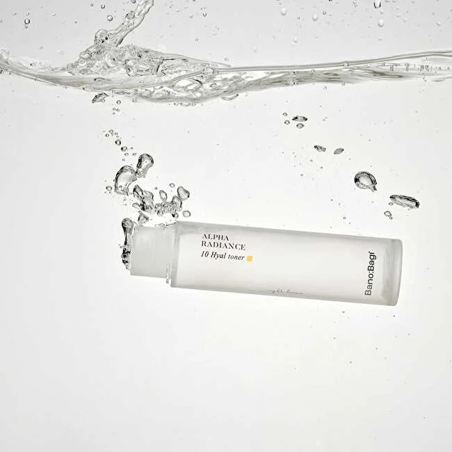 Banobagi Šviesinamasis ir drėkinamasis veido tonikas „Alpha Radiance“ (10 hialuronų rūgščių) 120 ml