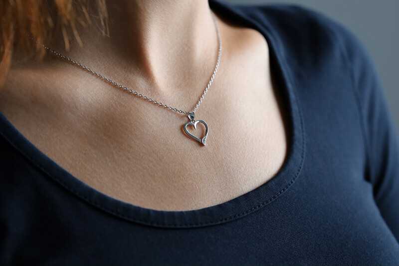 Beneto Gentle sidabrinis pakabukas Heart AGH634L