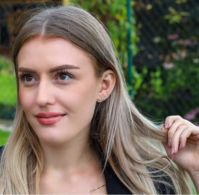Beneto Gražūs ilgi auskarai su skaidriais cirkoniais AGUP3299W-GOLD