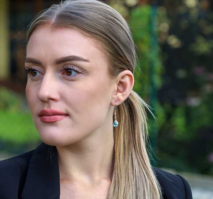 Beneto Gražūs sidabriniai auskarai su mėlynais cirkoniais AGUC3296