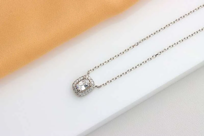 Brilio Silver Brilio Sidabrinis Beautiful sidabrinis pakabukas with zircons NCL127W