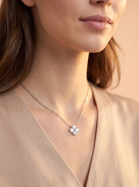 Brilio Silver Charming sidabrinis pakabukas Baltas Clover NCL222W