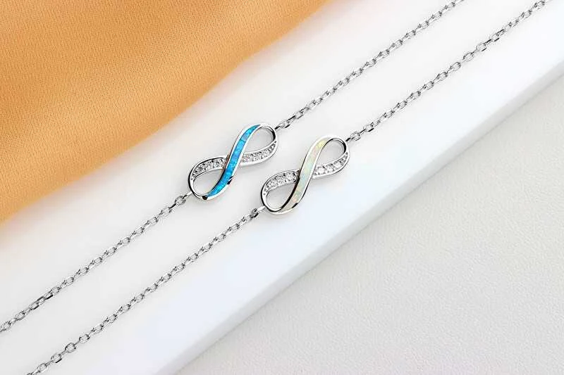 Brilio Silver Brilio sidabrinė apyrankė „Infinity BRC119W“