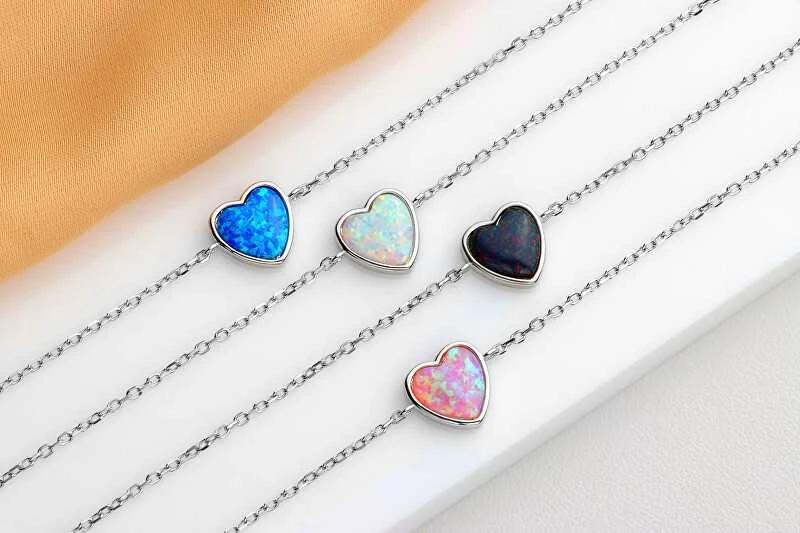 Brilio Silver Minimalistinė sidabrinė apyrankė Heart BRC123WP