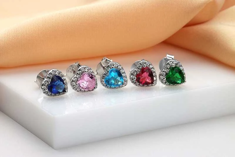 Brilio Silver Brilio Sidabrinis Romantic sidabrinis auskarai su cirkoniais Hearts EA901WG