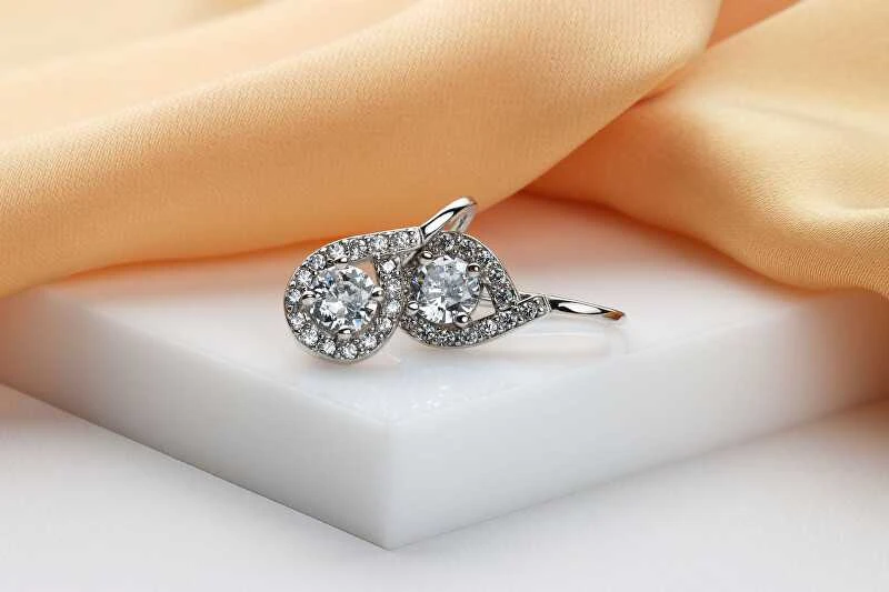Brilio Silver Brilio Sidabrinis Sparkling sidabrinis auskarai su skaidriais cirkoniais EA756W
