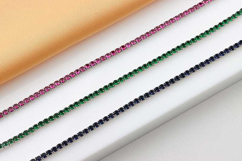 Brilio Silver Teniso apyrankė su žaliu kubiniu cirkoniu BRC171WG