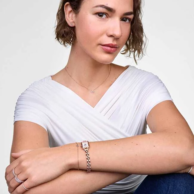 Daniel Wellington Žavinga paauksuota apyrankė su širdele Mirelle DW00401617