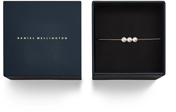 Daniel Wellington Charming bracelet with Swarovski pearls Pearl Trio DW00402105