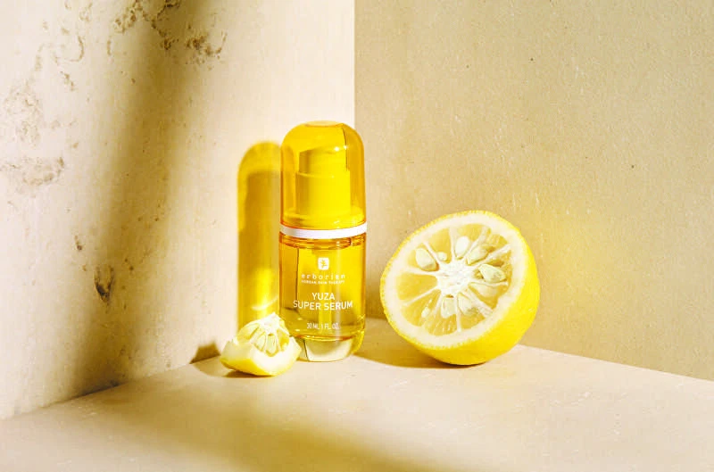 "Erborian Yuza Super Serum" maitinantis veido odos serumas 30ml