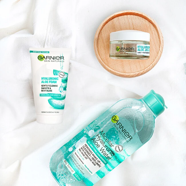 Garnier Skin Naturals hialurono alavijo putos valomosios putos moterims, 150 ml
