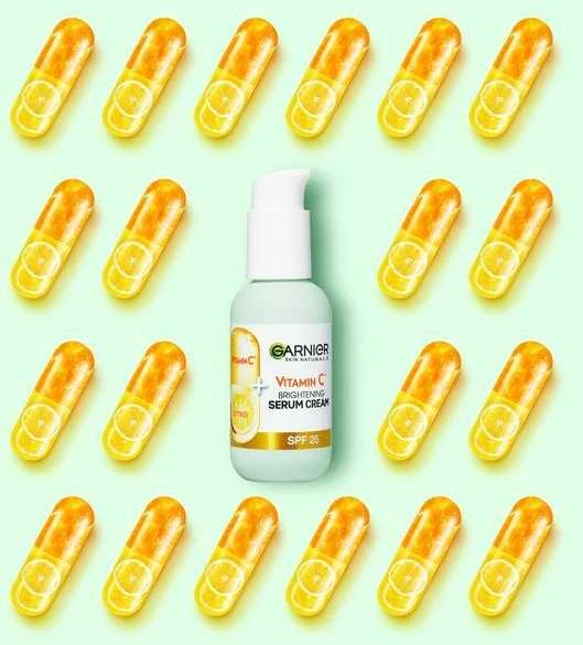 Garnier Skin Naturals Vitamin C Brightening Serum Kreminis Skin Serum moterims, 50 ml