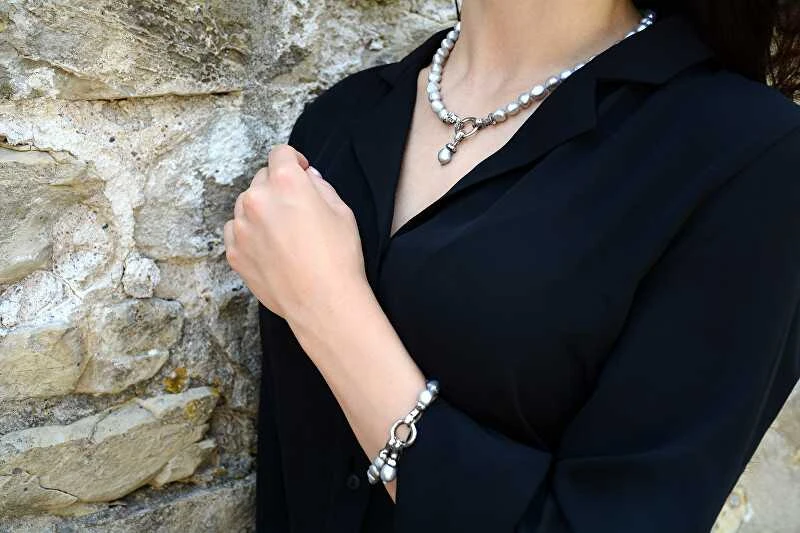 Jwl Luxury Pearls Tikrų pilkų perlų vėrinys JL0557