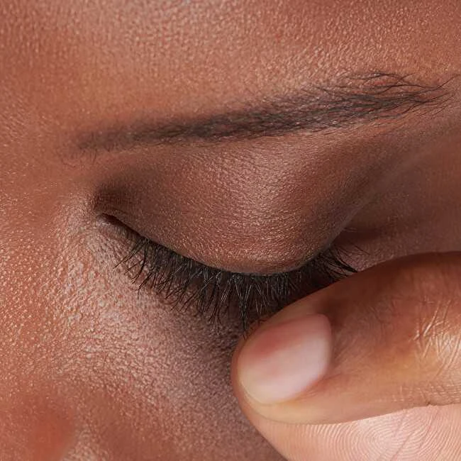 KISS „Super Stick“ 5 dienų ilgalaikio nešiojimo blakstienų klijai (nuimami blakstienų klijai), skaidrūs, 4,8 g