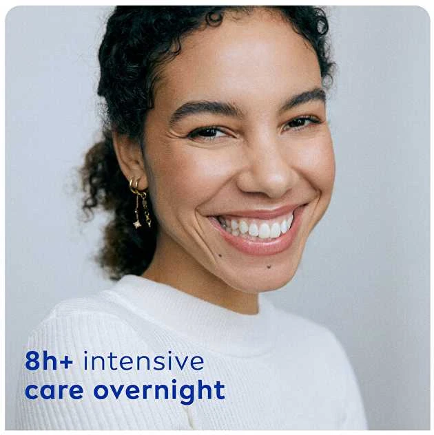 Labello lūpų balzamas „Overnight Care“ 4,8 g