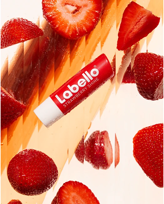 Labello Strawberry Shine Caring Lūpų balzamas