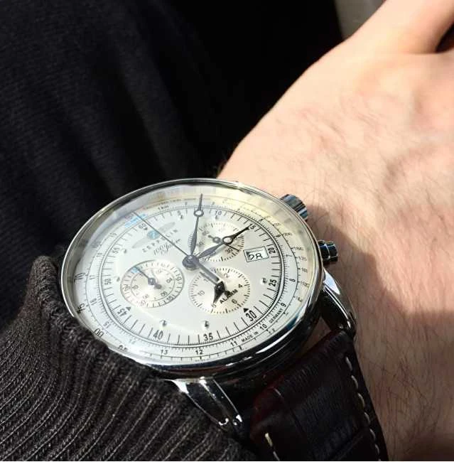 Laikrodis 100 Years Zeppelin 7680-1