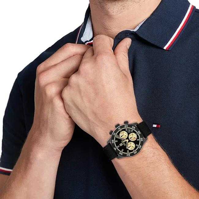 Laikrodis TOMMY HILFIGER 1792182. Kvarcas, Juoda Spalva. Vyriški.