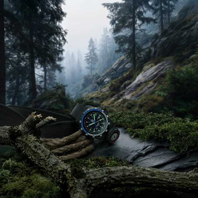 Laikrodis Luminox Land Recon Nav Spec XL.8833