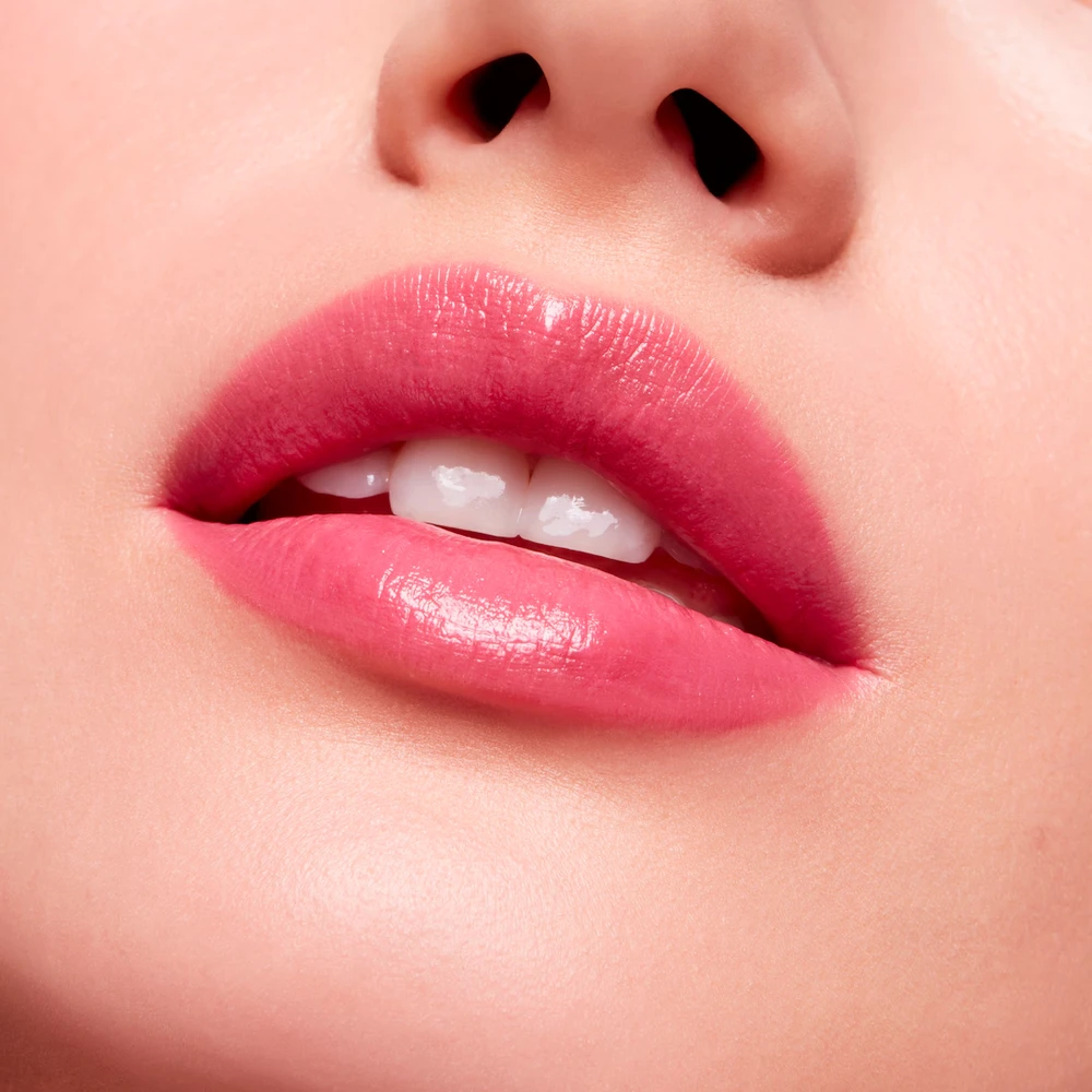 MAC Cosmetics Lustreglass Lipstick drėkinamieji lūpų dažai, 3 g | spalva: No Photos