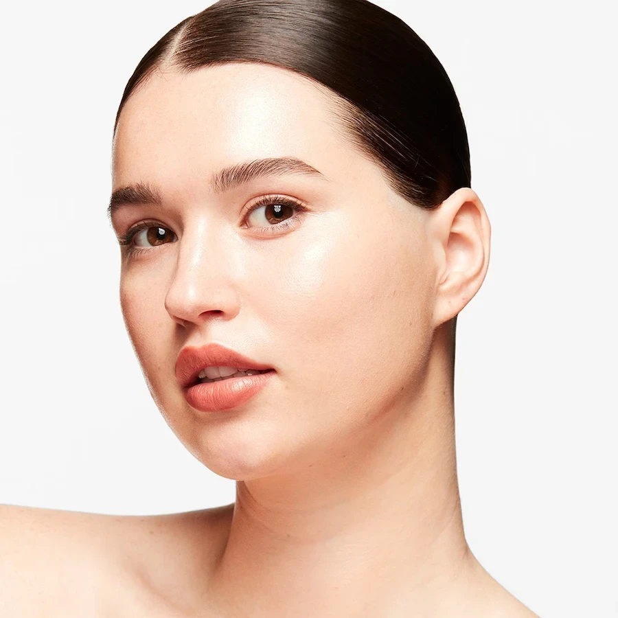Makiažo pagrindas MAC Strobe Dewy Skin Tint, 30 ml, spalva: Nr. 4 Deep