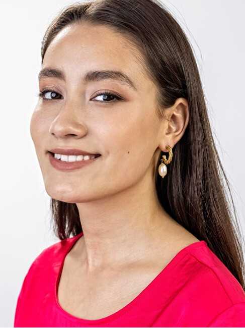 Marc Malone Gold-plated earrings with artificial pearl Grace Baltas Earrings MCE23005G