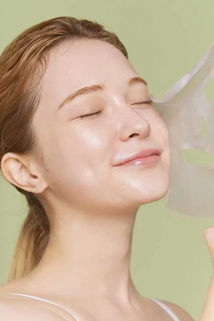 Vienkartinė veido kaukė Mizon Cicaluronic Vanduo Fit Mask, su azijine centele ir hialurono rūgštimi, intensyviai drėkinanti, 24 g
