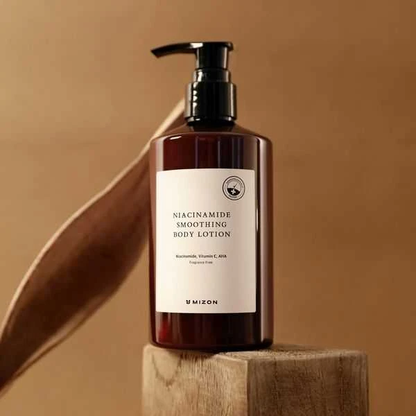 Kūno losjonas Mizon Niacinamide Smoothing Losjonas kūnui, su niacinamidu, vitaminu C ir AHA grupės rūgštimis, 300 ml