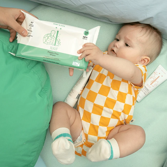 Naif Natural Skincare Naïf Vanduo Wipes servetėlės 54 vnt