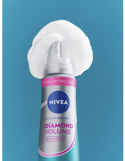 Nivea Hair Care Styling Pianka do włosów Diamond Volume Care ultra mocna 150 ml