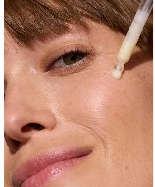 „Nivea Q10 Anti-Wrinkle Expert“ dvigubo poveikio serumas odos serumui