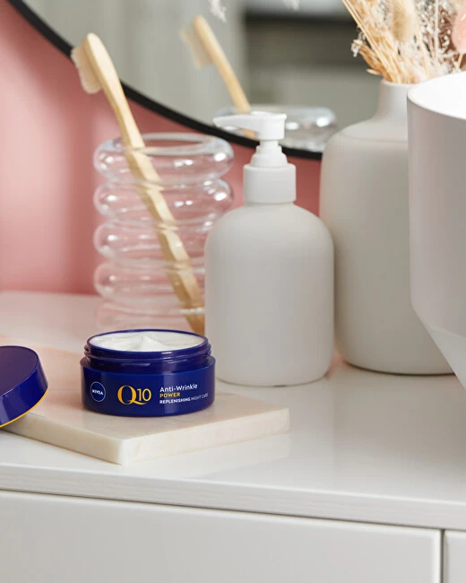 Nivea regeneruojamasis naktinis kremas nuo raukšlių su Q10 Power 50 ml