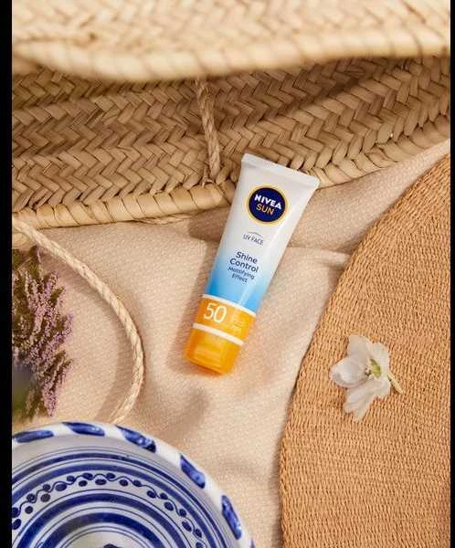 Nivea Sun UV veido blizgesio kontrolės priemonė nuo saulės