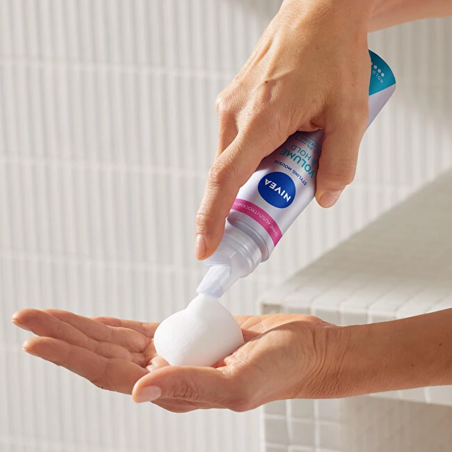 Nivea Volume Care plaukų putos 150ml