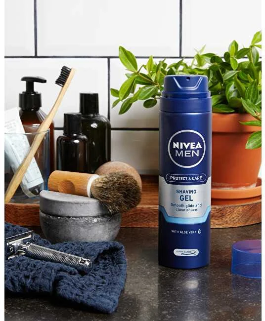 Nivea „Protect & Care“ skutimosi gelis, 200 ml