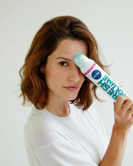 Nivea Fresh Volume Sausas šampūnas moterims, 200 ml