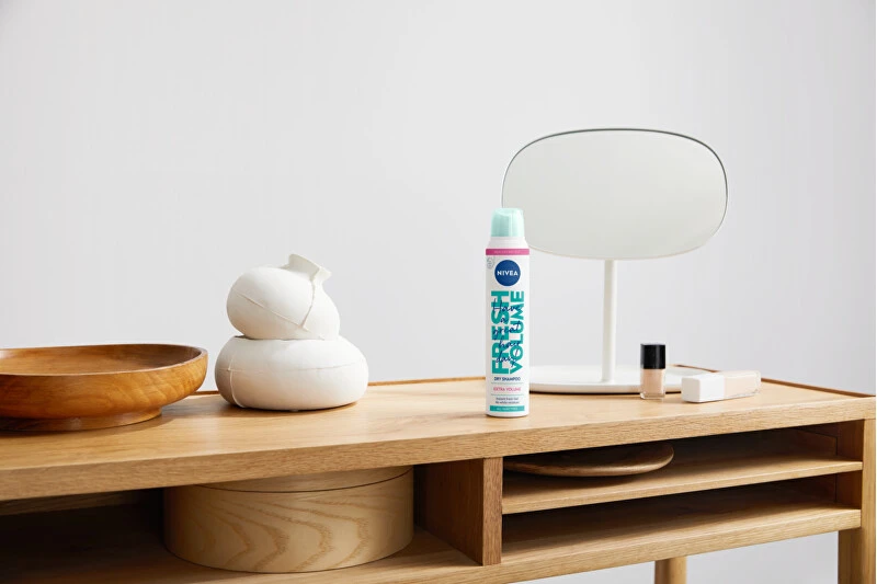 Nivea Fresh Volume Sausas šampūnas moterims, 200 ml