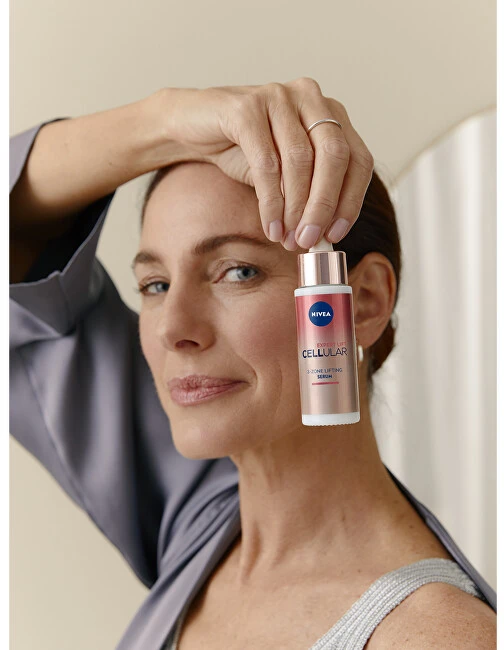 Nivea Cellular Expert Lift 3 zonų pakeliantis serumas odos serumas
