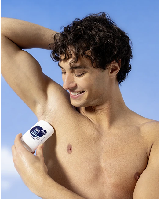 Nivea Derma Control antiperspirantas naudojimo metu