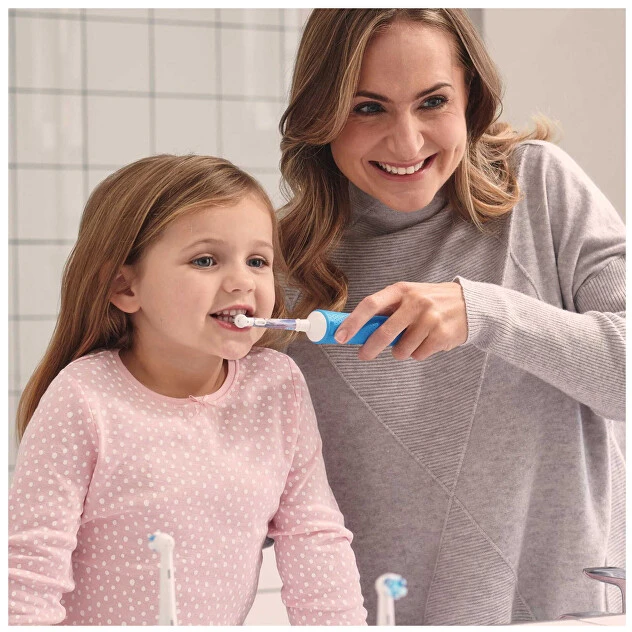 Dantų šepetėlio antgaliai ORAL-B BRAUN Frozen II, 4 vnt.