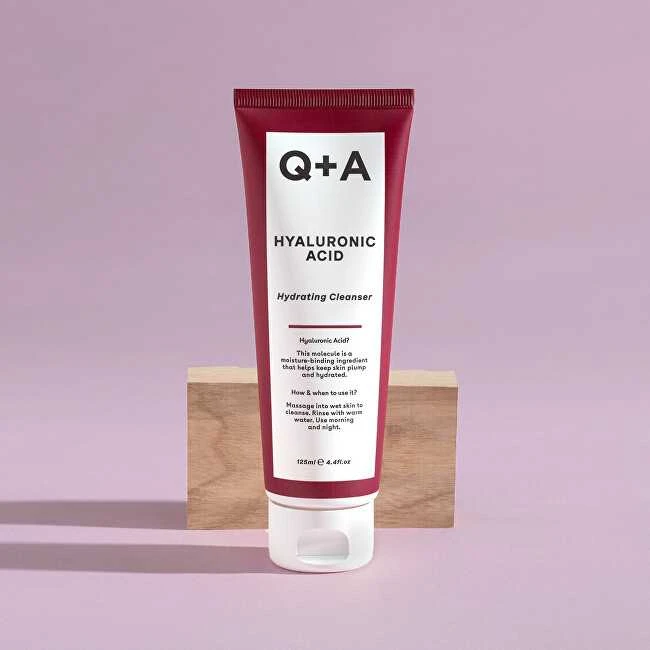 Q+A Hyaluronic Acid Hydrating Valiklis Drėkinamasis veido prausiklis, 125 ml