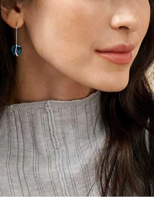 Skagen Madingi plieno auskarai su mėlynu stiklu Sea Glass SKJ1812040