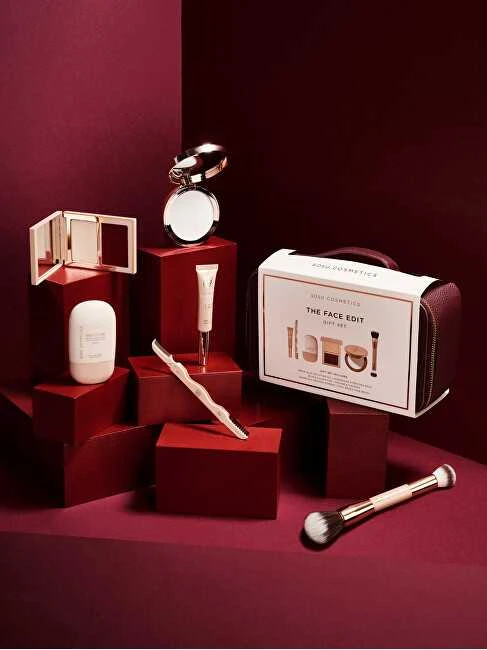 W7 Cosmetics „Sosu Cosmetics“ 5 minučių makiažo dovanų rinkinys