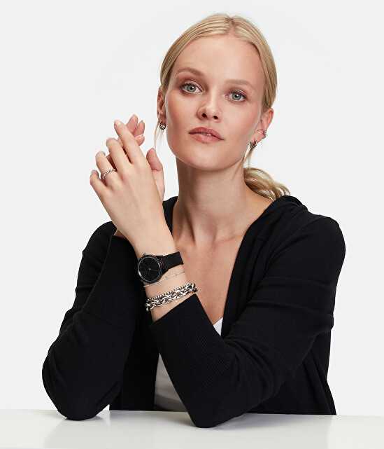 Tamaris Armband TJ 0534 B 17, 17 cm, Roestvrij staal, Onyx Tamaris Armband TJ 0534 B 17, 17 cm, Roestvrij staal, Onyx