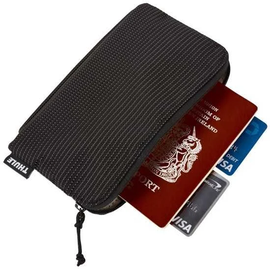 Thule | Travel Organizer | Crossover 2 | 2-in-1 pouch | Juodas
