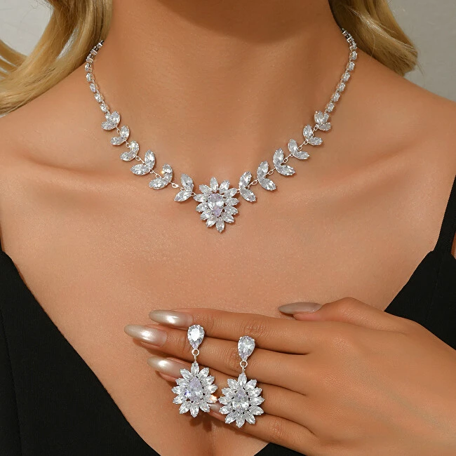 Troli Jewelry set with zircons Flower (pakabukas, earrings)
