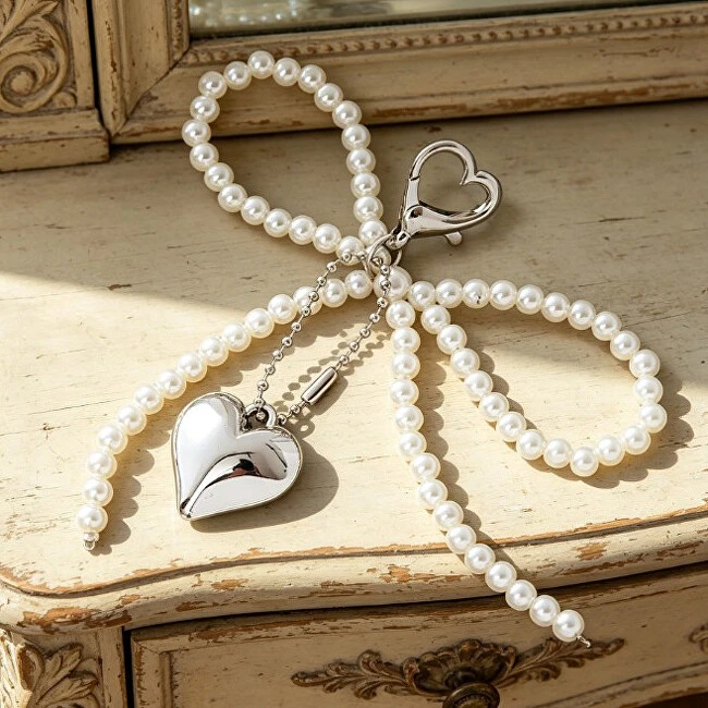 Troli Pearl handbag pendant Bow with heart